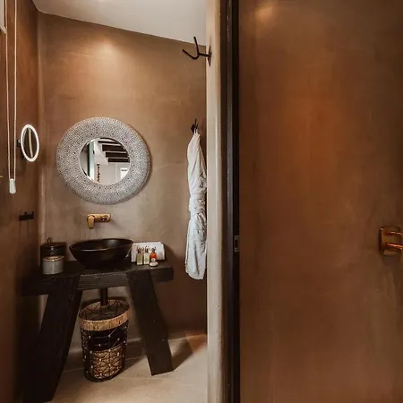 Kaliva - Adults Only 5*