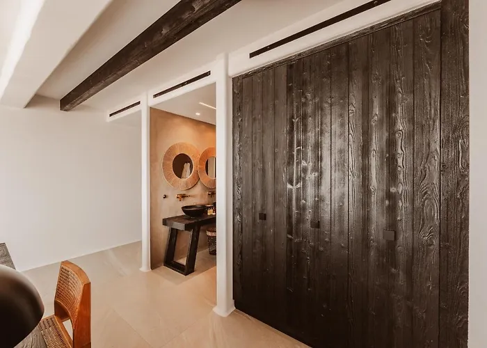 Kaliva - Adults Only 5*